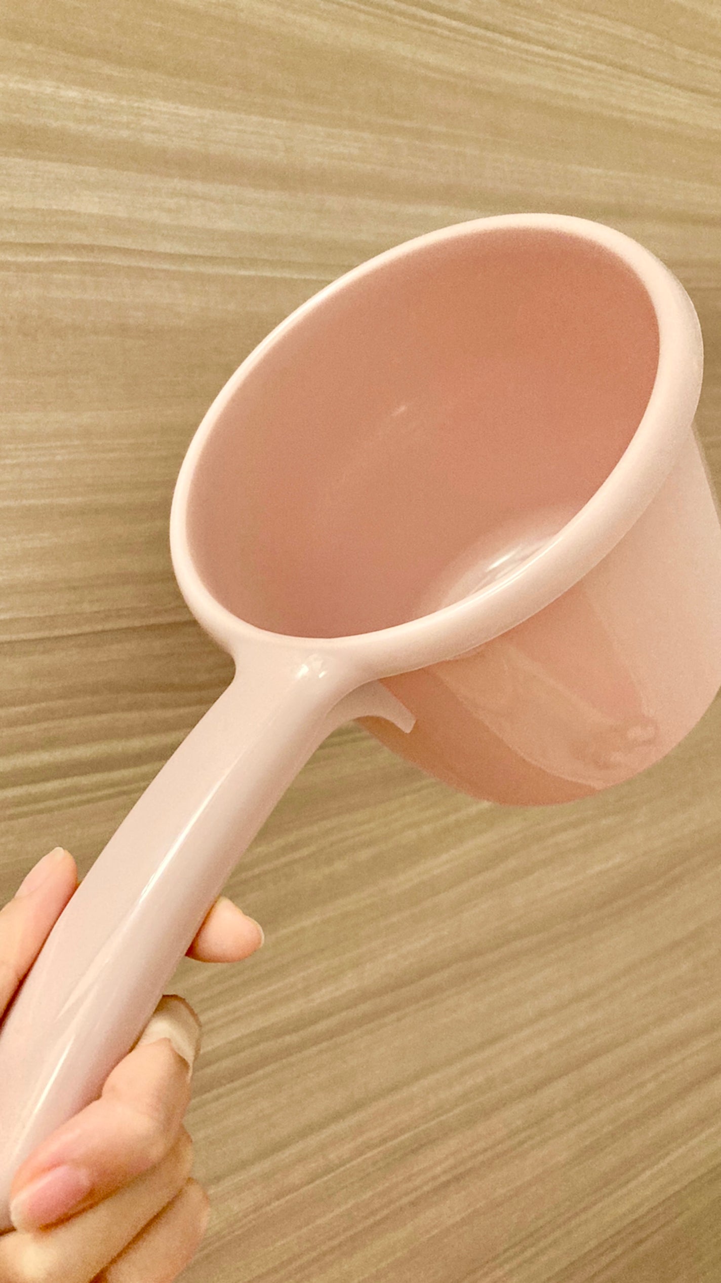 嘘が苦手なくま on LIPS 「くすみピンクの桶💕🥀ダイソーで100円でした!🤩グレーもありま..」(1枚目)