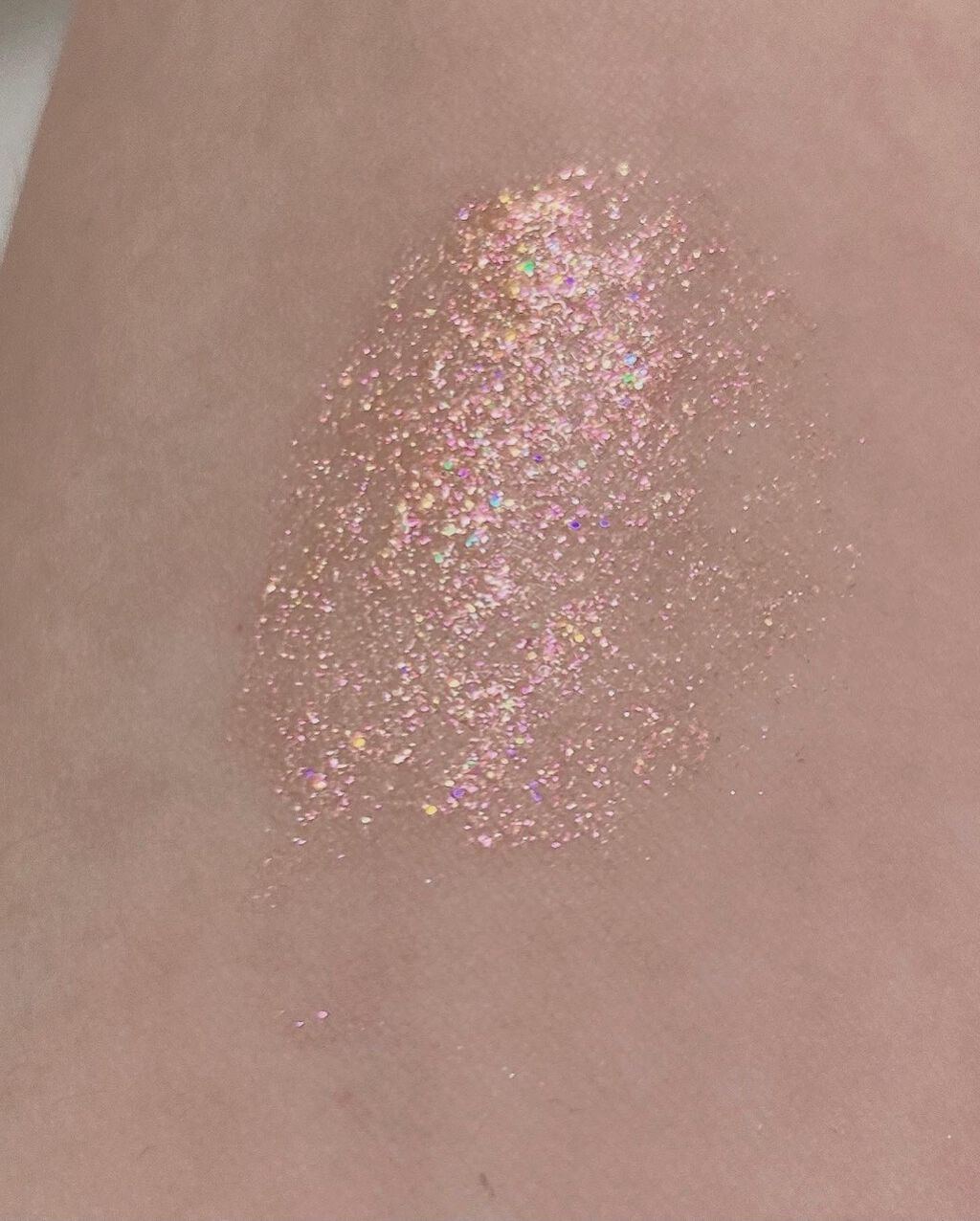  ワオ アイ グリッター/U/CHOO/グリッターを使ったクチコミ（2枚目）