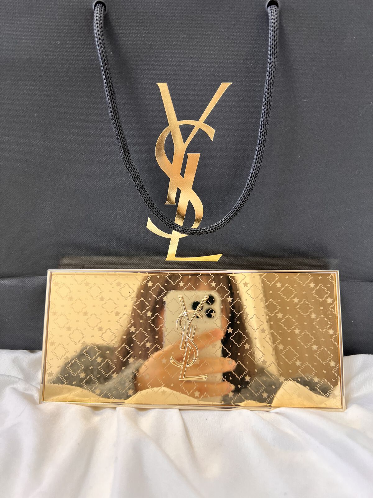 クチュール カラー クラッチ コレクター/YVES SAINT LAURENT BEAUTE/アイシャドウパレットを使ったクチコミ（2枚目）