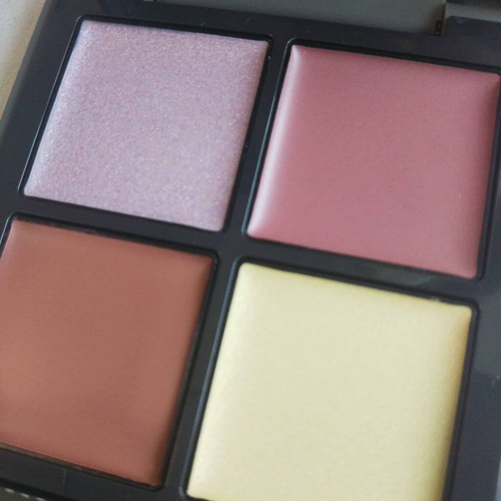 ディメンショナルビジョンアイパレットアリー 04 RIDE THE WIND/THREE/ジェル・クリームアイシャドウを使ったクチコミ（2枚目）