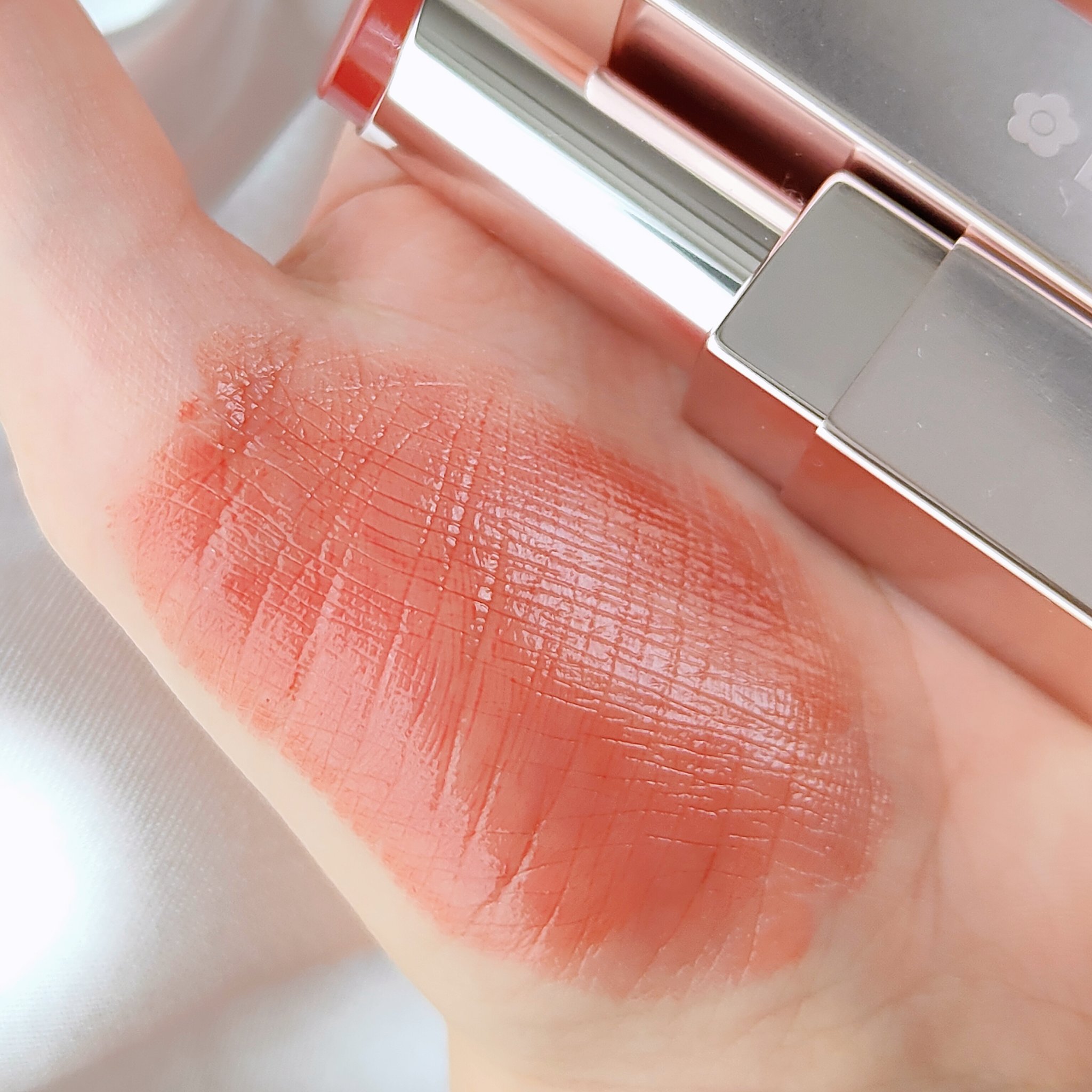 デイジードール リップ スティーラー　 05 素直のスモーキークリスタル/DAISY DOLL by MARY QUANT/口紅を使ったクチコミ（3枚目）