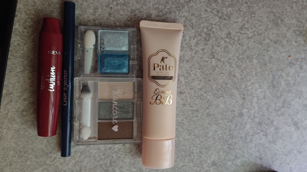 カンコレアイシャドウ/DAISO/アイシャドウパレットを使ったクチコミ（2枚目）