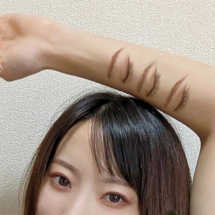 mana akashi on LIPS 「毎日愛用してるアイシャドウアイシャドウ底見えしたことないのに初..」(4枚目)