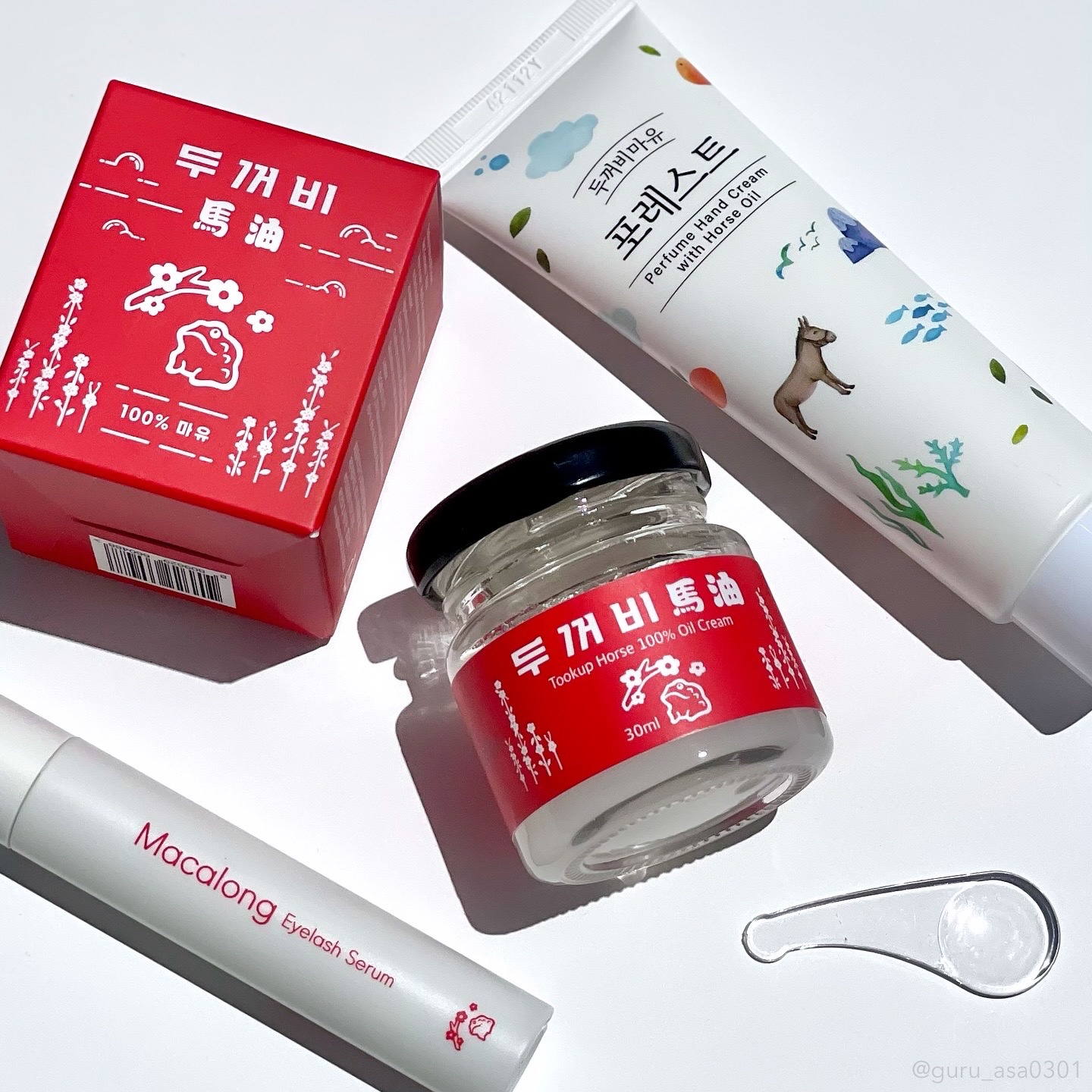 #PR #Tookup
商品提供 @gamamon_tookup_ 様

顔、からだ、髪、唇など全身使える
万能スキンケアオイル🐴

今回は韓国の済州島で作られた
「ガマの油馬油クリーム」をお試しさせて
いただきました🙌

韓国の馬油は