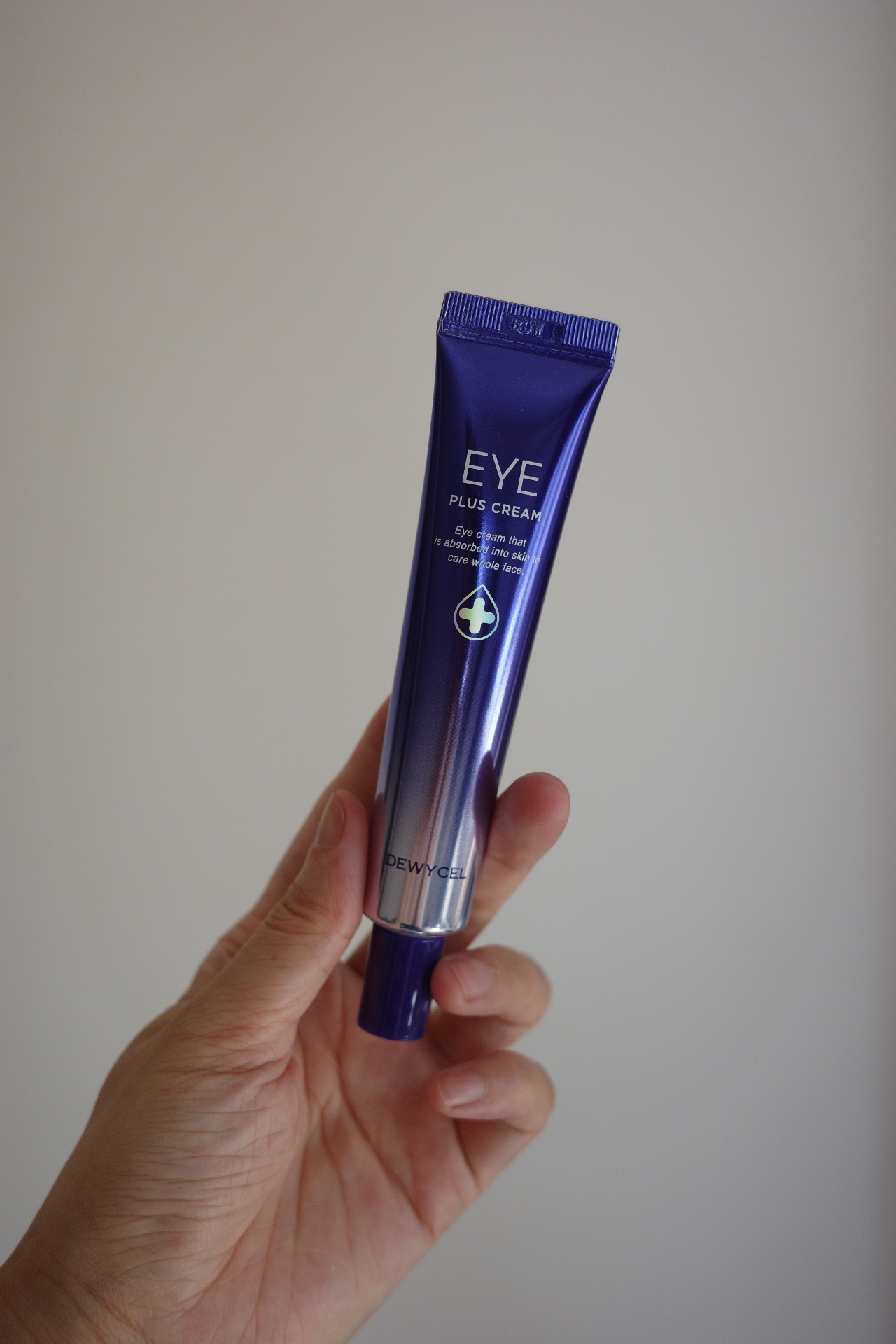 アイプラスクリーム/DEWYCEL/アイケア・アイクリームを使ったクチコミ（1枚目）