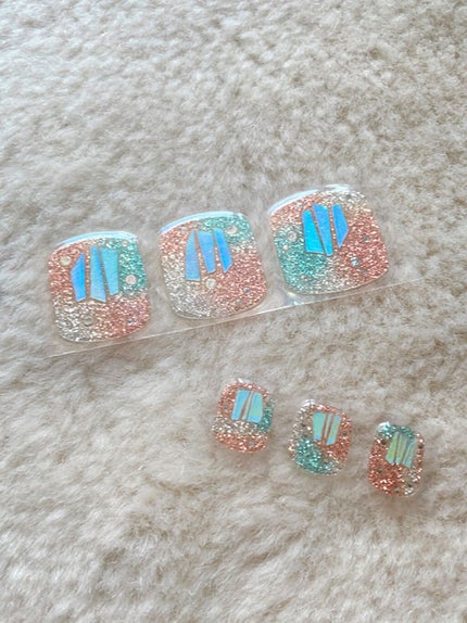 セミキュアジェルネイル(ペディキュア)/ohora/ネイルシールを使ったクチコミ(2枚目)