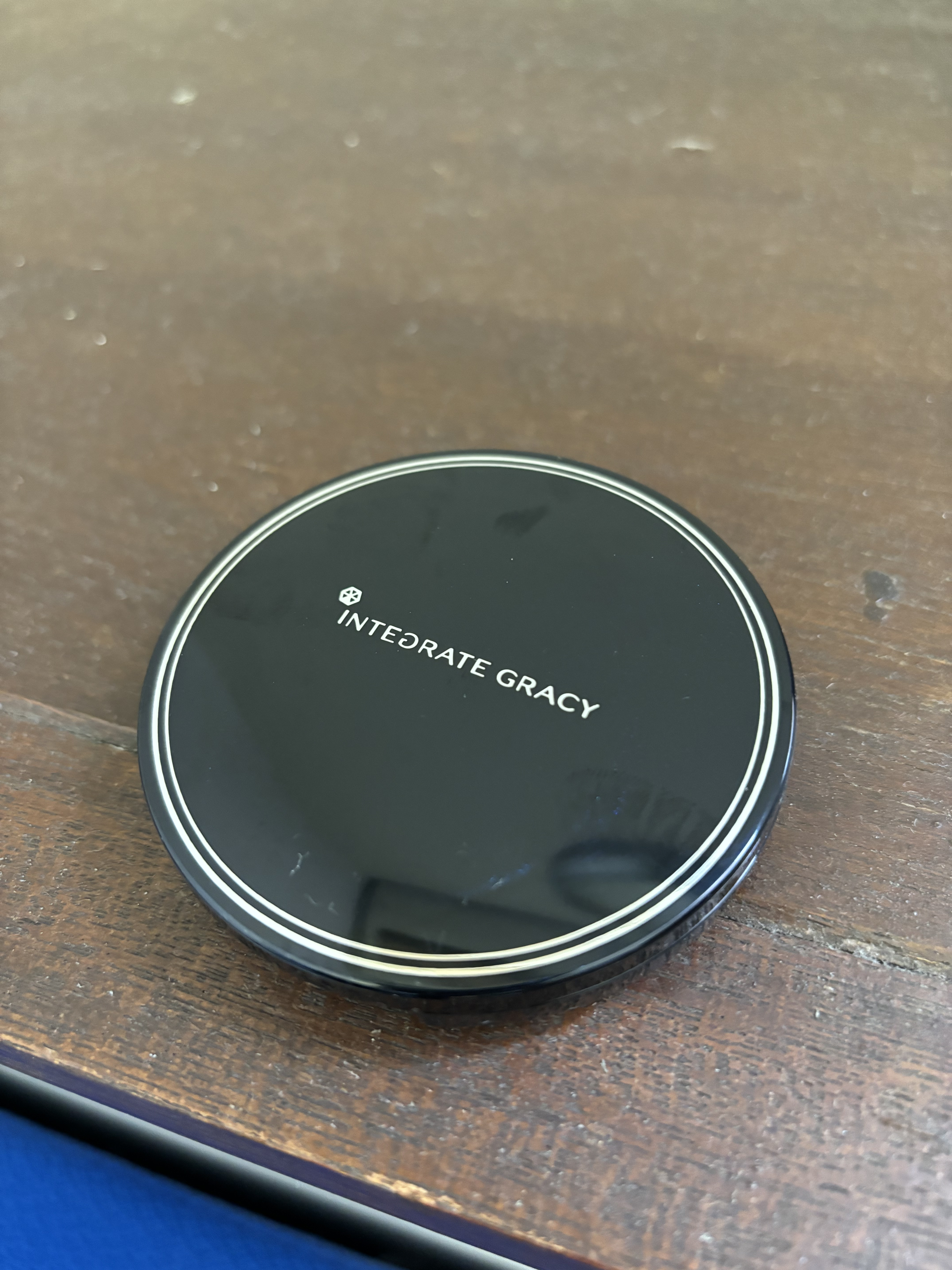 グレイシィ プレストパウダーのクチコミ「グレイシィ プレストパウダー

化粧直しのおしろい用で購入🌸
パフは薄くて柔らかいけど、
指を.....」（1枚目）