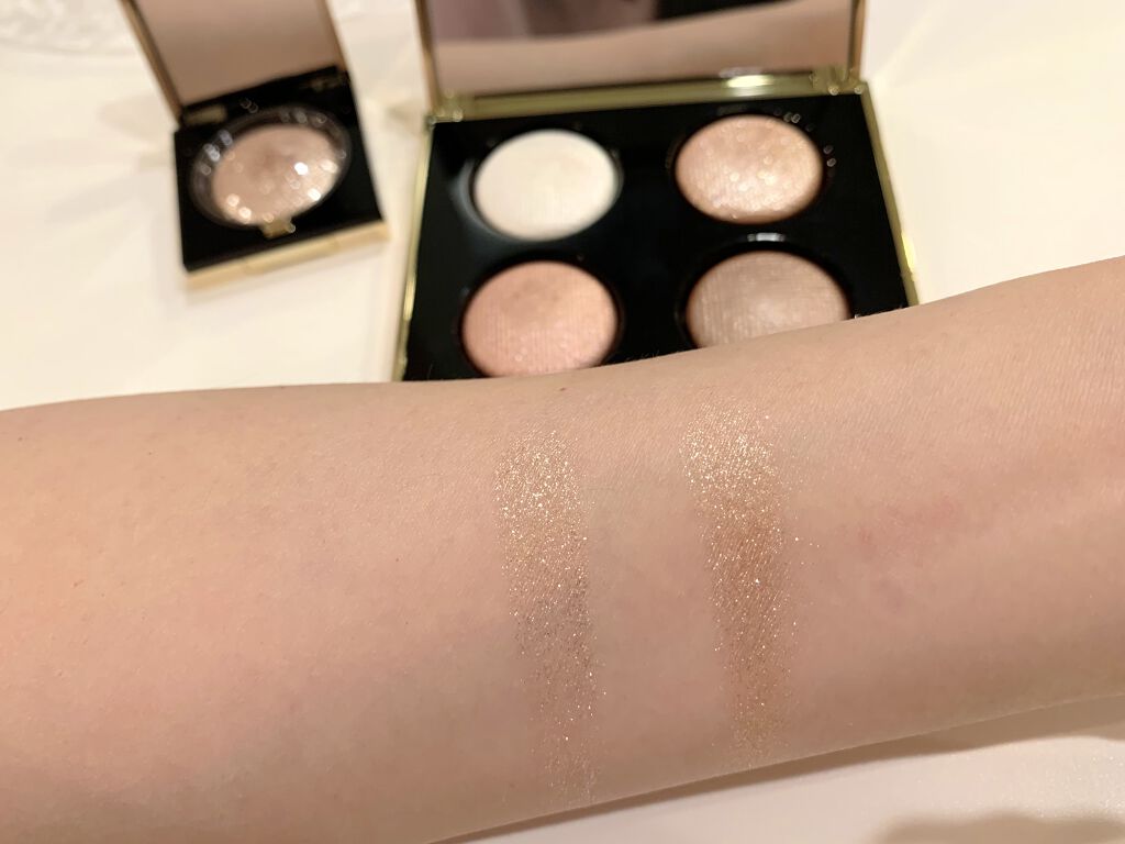 BOBBI BROWN
ピンク グロウ リュクス アイシャドウ パレット


限定パレット購入したら、
これだけは比較しておきたかった。

ムーンストーンとサンストーン。

ムーンの方が、イエローゴールドでゴージャス
サンの方が、ピンクゴー