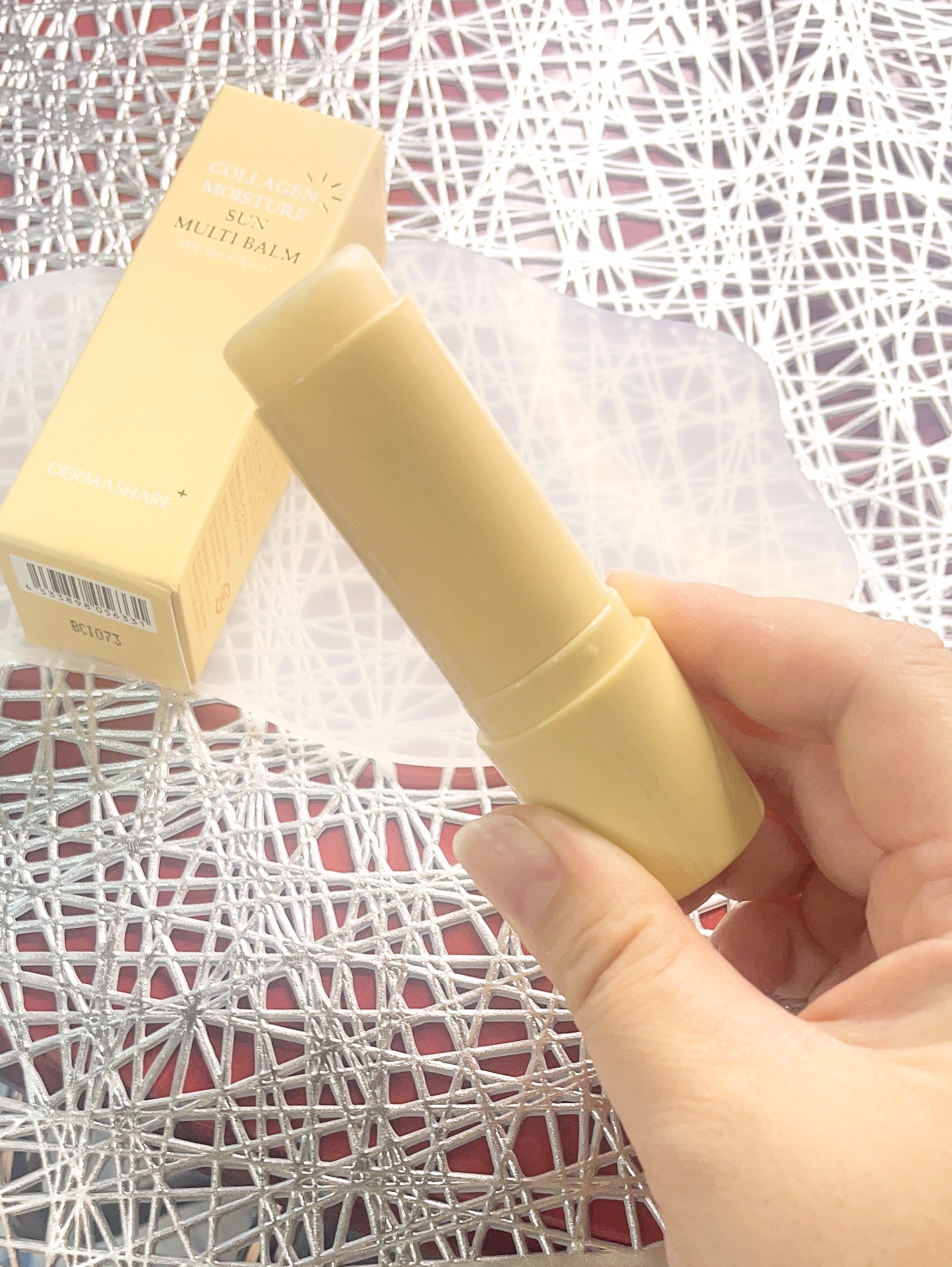 コラーゲンモイスチャーSUNマルチバーム/DERMASHARE/日焼け止めスティックを使ったクチコミ（2枚目）