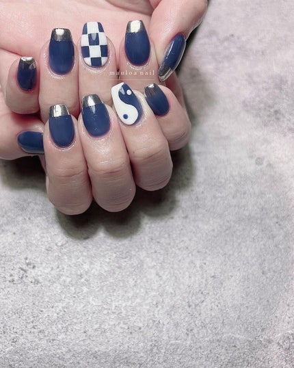 #ミラーフレンチネイル,#ネイル,#アートネイル,#まがたまネイル,#ミラーアートネイル,#炎ネイル,#ファイヤーネイル,#ジュエリーネイル,#ミラーネイル,#手書きアートネイル,#ハートネイル,#パーツネイル,#フレンチネイル,#オーロラネイル,#冬ネイル,#天王寺ネイルのネイルデザイン