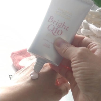 コエンリッチ ザ プレミアム ライトアップ モイストガード ハンドクリーム/コエンリッチQ10/ハンドクリームを使ったクチコミ(2枚目)