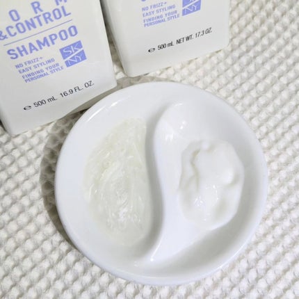 フォルムコントロール ヘアオイル W/スティーブンノル ニューヨーク/ヘアオイルを使ったクチコミ(3枚目)