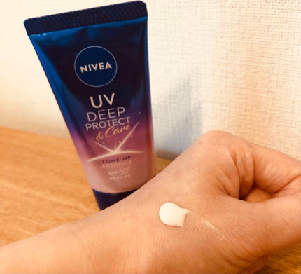 ニベアUV ディープ プロテクト&ケア トーンアップ エッセンス/ニベア/日焼け止めローションを使ったクチコミ(2枚目)