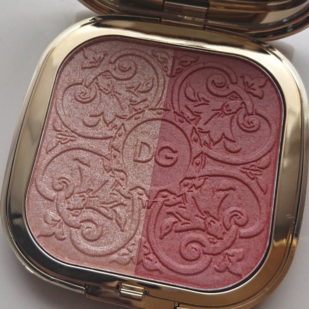 ソーラーグロウ イルミネーティングパウダー デュオ/DOLCE&GABBANA BEAUTY/ハイライトを使ったクチコミ（1枚目）