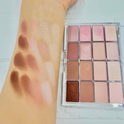 ソフトブラーリングアイパレット/wakemake/アイシャドウパレットを使ったクチコミ(5枚目)