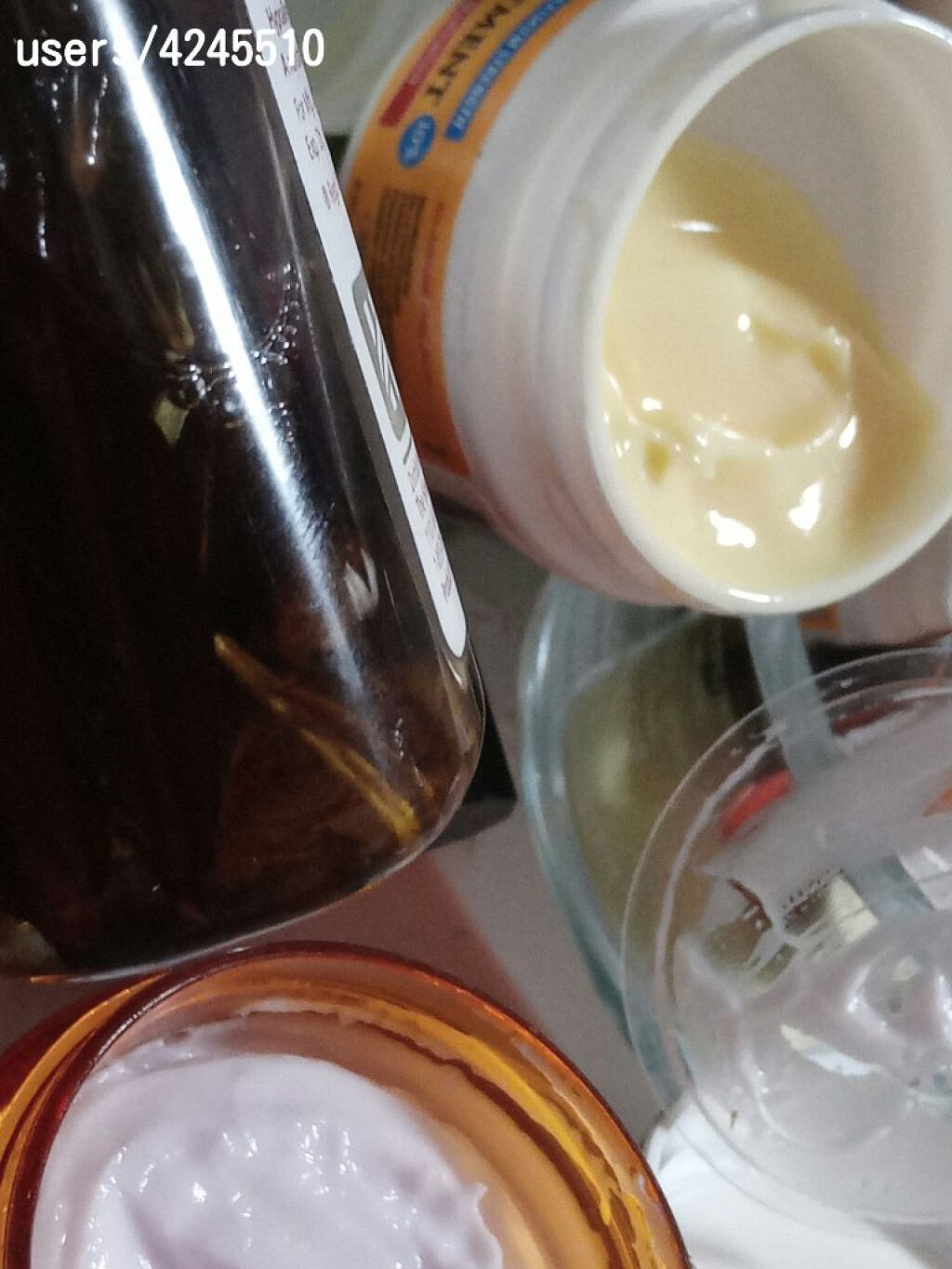 カーマイン＆プラモキシンＨＣＩ　アンチ・イッチ・クリーム/アビーノ/フェイスクリームを使ったクチコミ（2枚目）