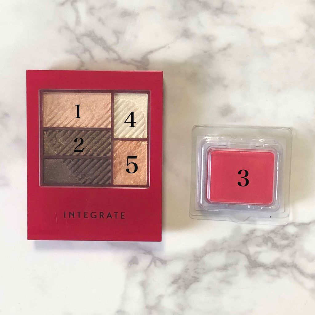 （旧）プレスド アイシャドー (レフィル)/shu uemura/単色アイシャドウを使ったクチコミ（2枚目）