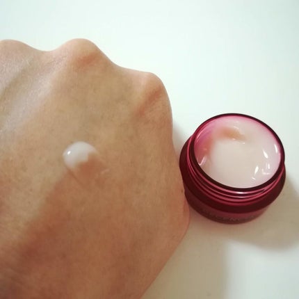 アヤナス クリーム コンセントレート/DECENCIA/フェイスクリームを使ったクチコミ(4枚目)