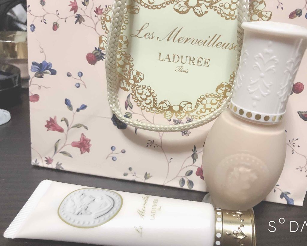 モイスチュアライジング メイクアップ ベース/レ・メルヴェイユーズ ラデュレ/化粧下地を使ったクチコミ（1枚目）