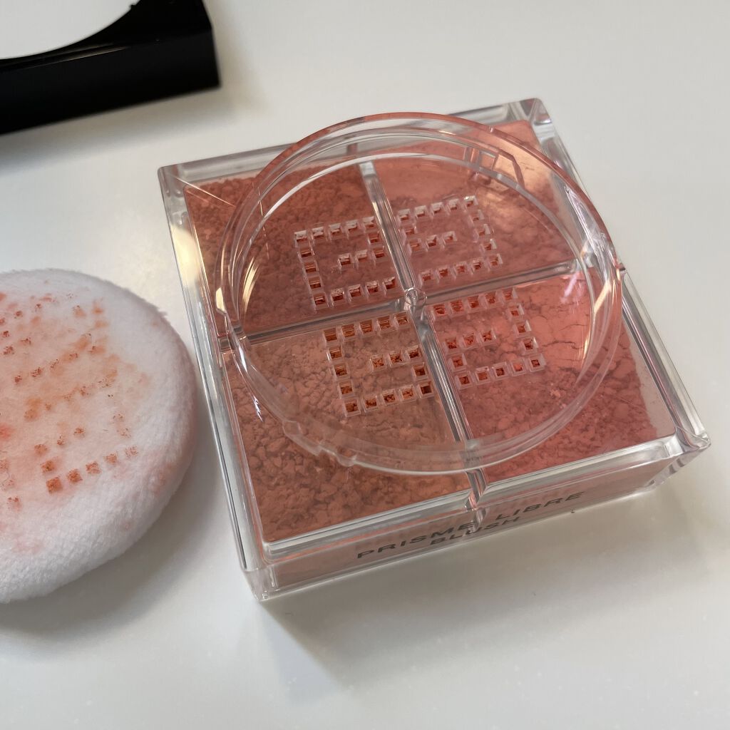 プリズム・リーブル・ブラッシュ/GIVENCHY/パウダーチークを使ったクチコミ（2枚目）