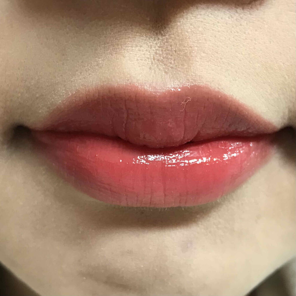 ジューシーラスティングティント/rom&nd/リップティントを使ったクチコミ（2枚目）