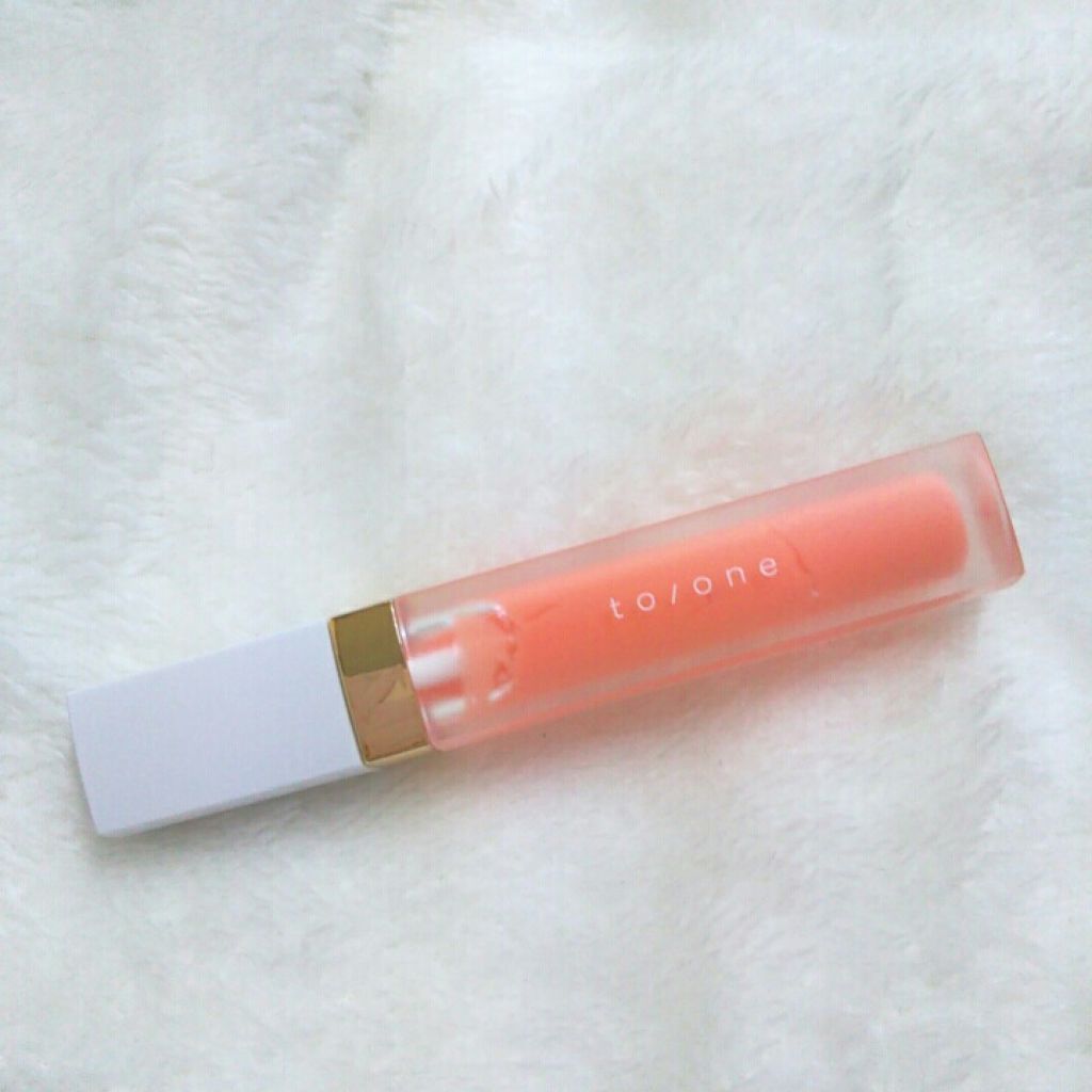 トーン ペタル エッセンス グロス/to/one/リップグロスを使ったクチコミ（2枚目）