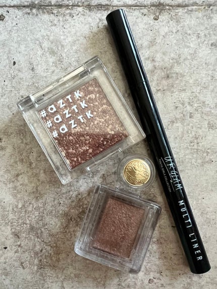 シャドーカスタマイズ/MAJOLICA MAJORCA/単色アイシャドウを使ったクチコミ(4枚目)