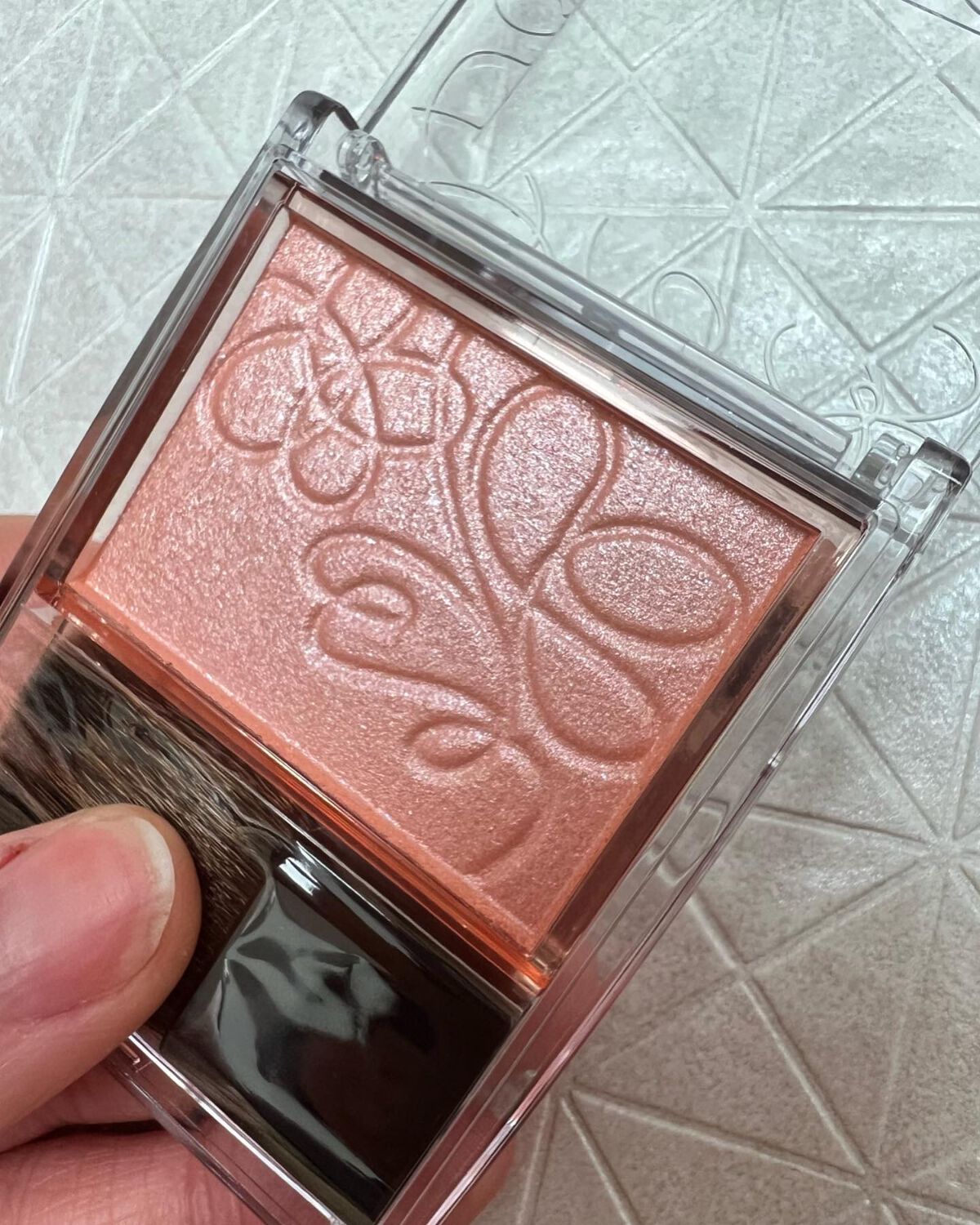 パールグロウニュアンサー/CEZANNE/パウダーハイライトを使ったクチコミ(2枚目)