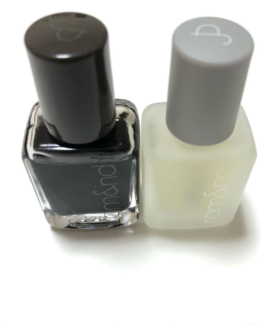 【anuim】あないむ💄💅コスメ on LIPS 「このネイル、可愛すぎます、、使ったのはrom&ndの黒03、..」(2枚目)