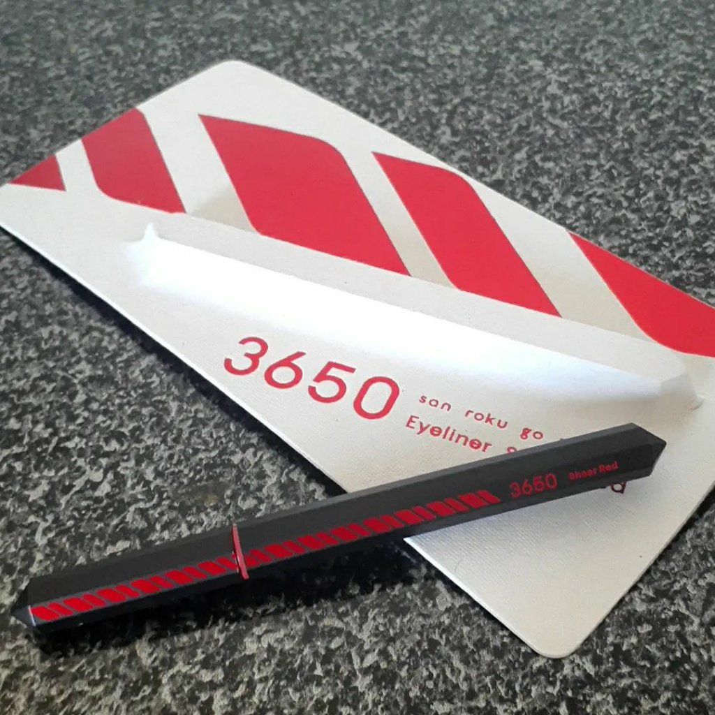 リキッドアイライナー  シアーレッド(Sheer Red)/3650/リキッドアイライナーを使ったクチコミ（1枚目）