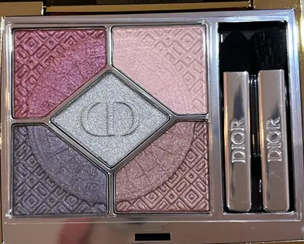 ディオールショウ サンク クルール(クリスマス コレクション 2024 限定品)/Dior/アイシャドウを使ったクチコミ(2枚目)