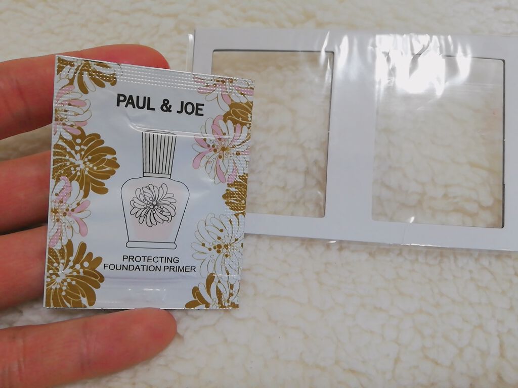 プロテクティング ファンデーション プライマー /PAUL & JOE BEAUTE/化粧下地を使ったクチコミ(2枚目)