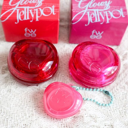 Senna@元化粧品企画職の正直レビュー on LIPS 「可愛すぎるツヤ💖🍀fweeリップアンドチークグローイジェリー..」(6枚目)