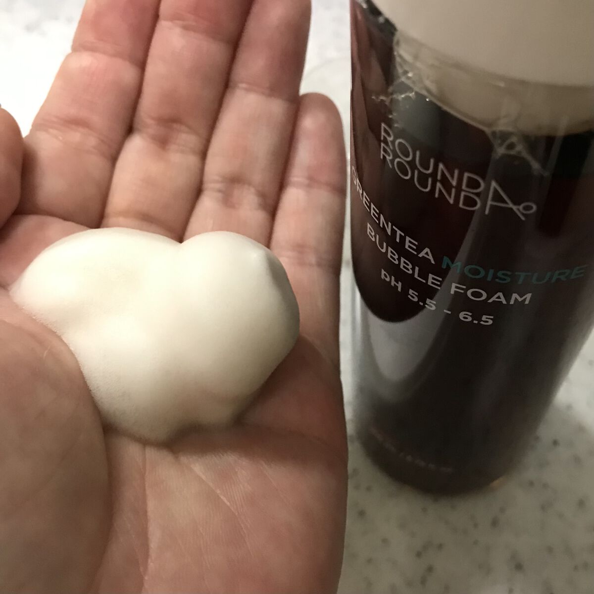 グリーンティーモイスチャーバブルフォーム/ラウンドアラウンド/泡洗顔を使ったクチコミ（2枚目）