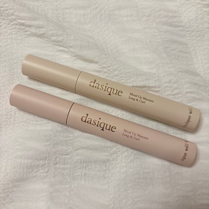 dasique ムードアップマスカラ ロング&カールのクチコミ「見た目おしゃれなデイジークのマスカラ!
細ブラシで細部に塗りやすい。
束感よりは一本一本をス.....」(1枚目)