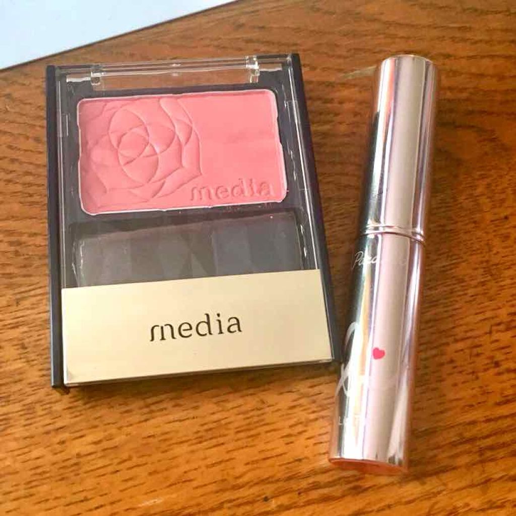 ブライトアップチークN/media/パウダーチークを使ったクチコミ（1枚目）