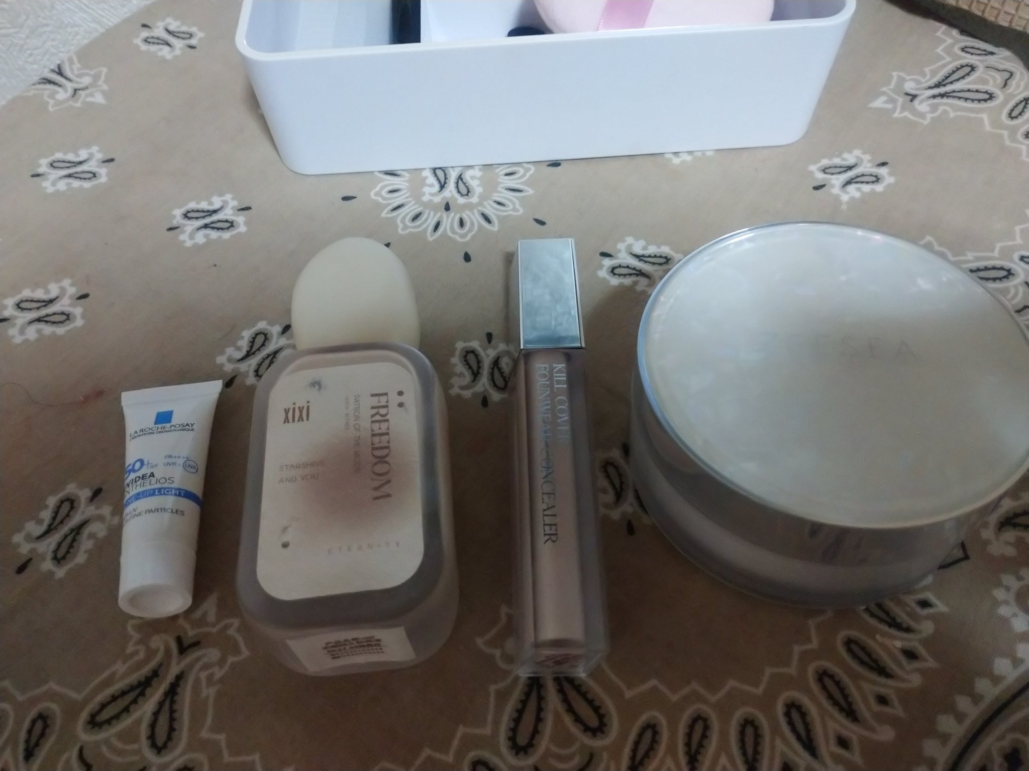 フリーダムリキッドファンデーション/xixi/リキッドファンデーションを使ったクチコミ（1枚目）