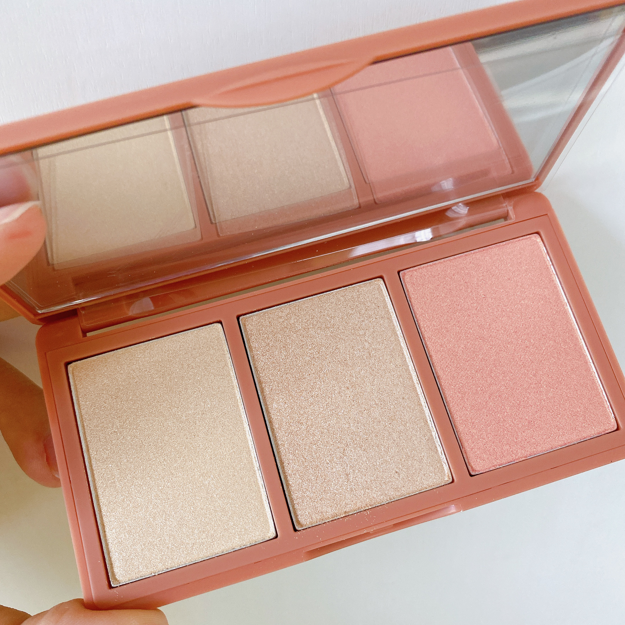 3CE STROBING SKIN PALETTE/3CE/パウダーハイライトを使ったクチコミ（1枚目）