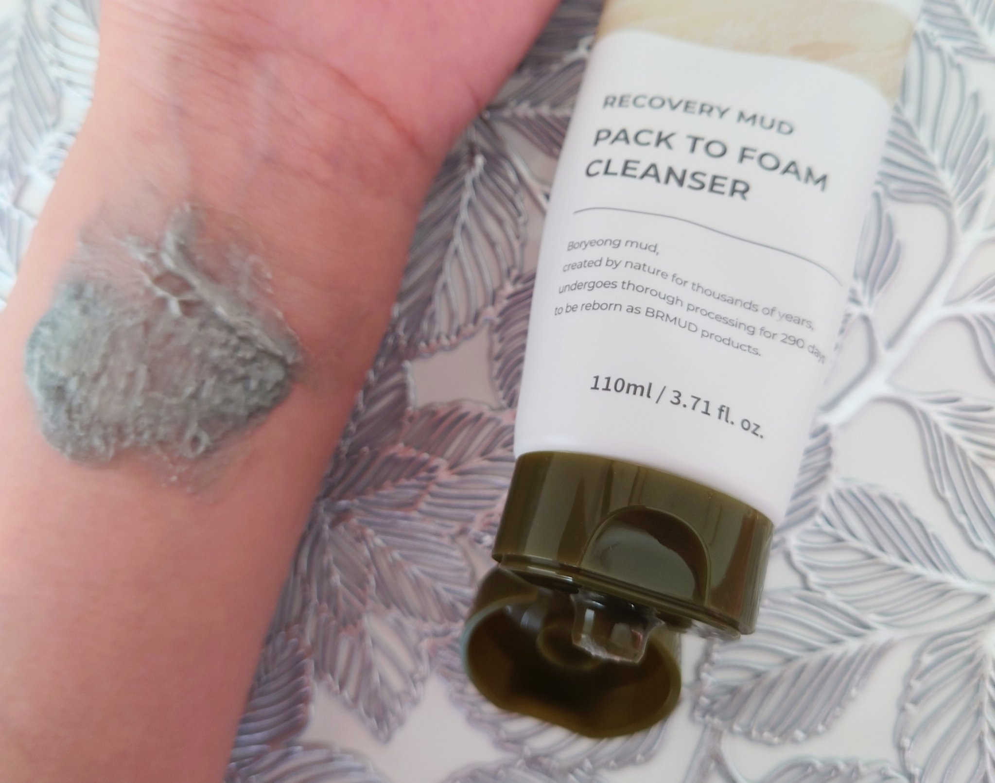リカバリーマッドバックツーフォームクレンザー/BRMUD/洗顔フォームを使ったクチコミ（3枚目）