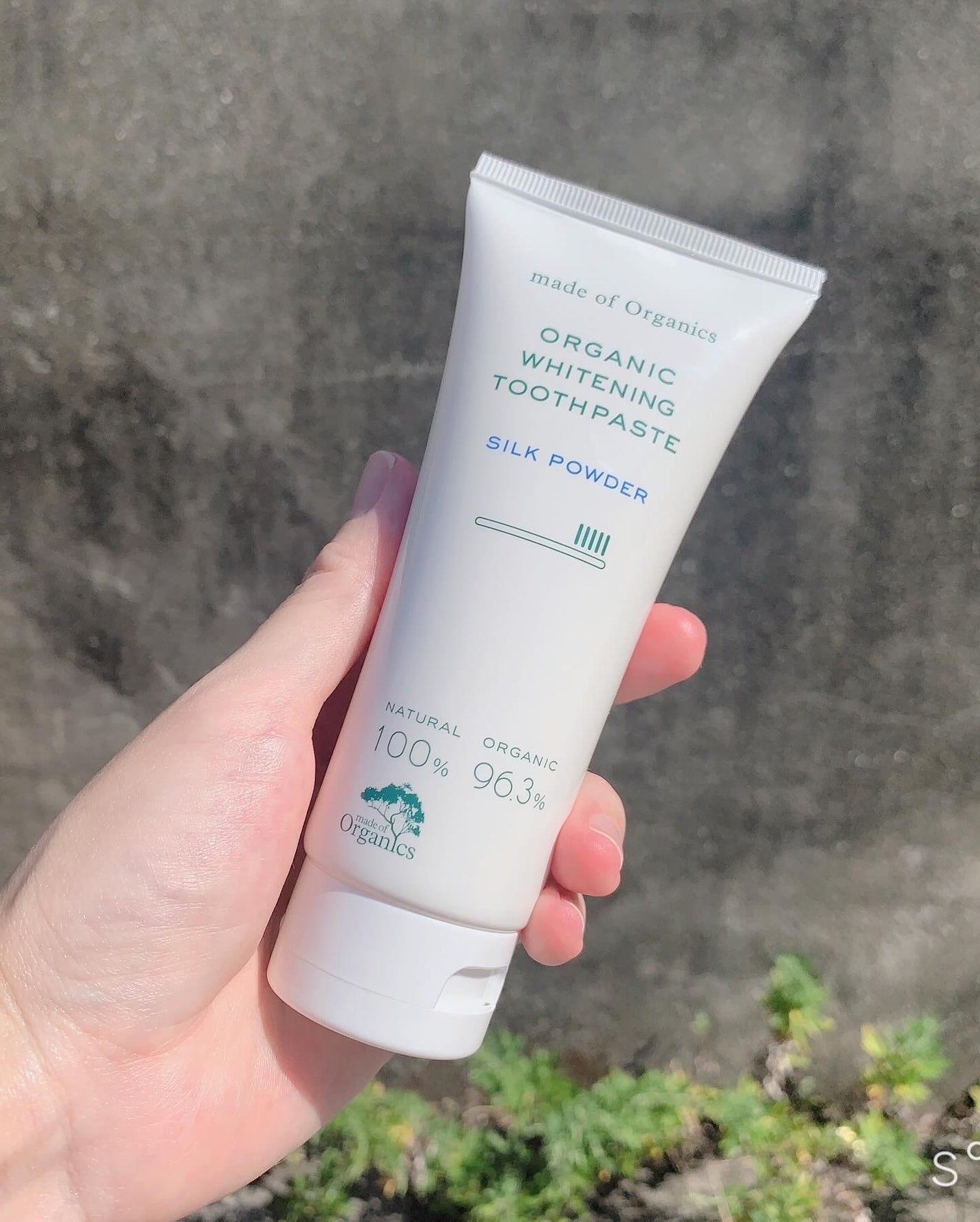 ぽち on LIPS 「madeofOrganicsホワイトニングトゥースペーストシル..」(1枚目)