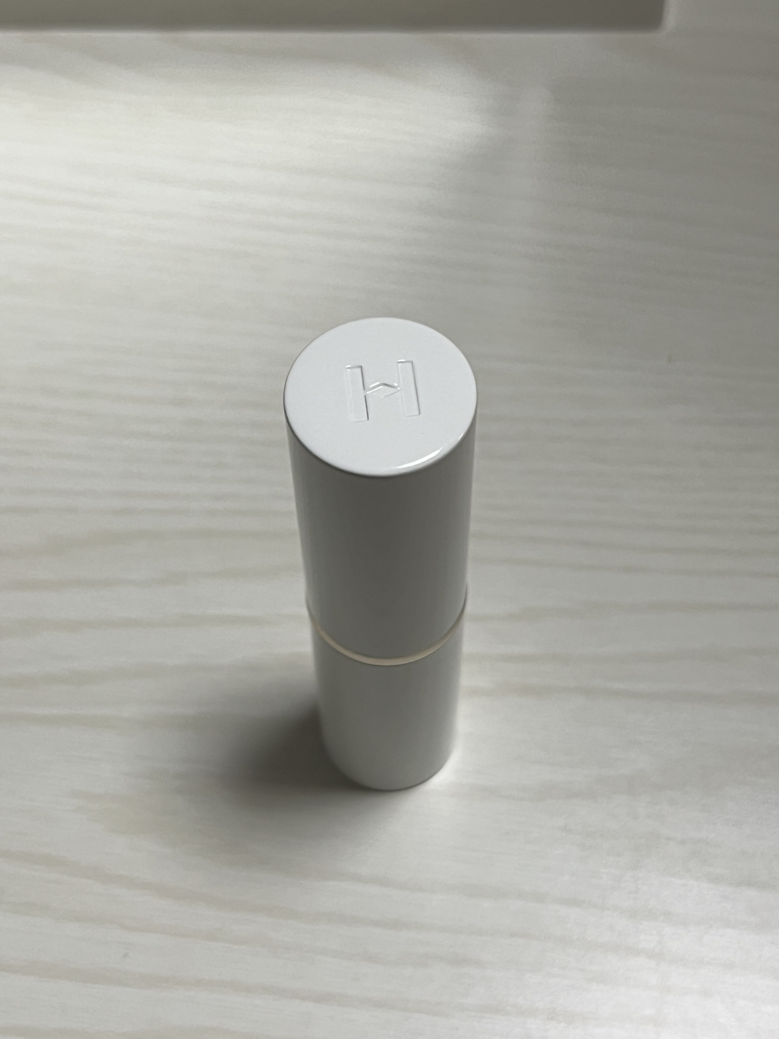 トゥルーディメンションラディアンスバーム LT001 ライト /hince/スティックハイライトを使ったクチコミ（3枚目）