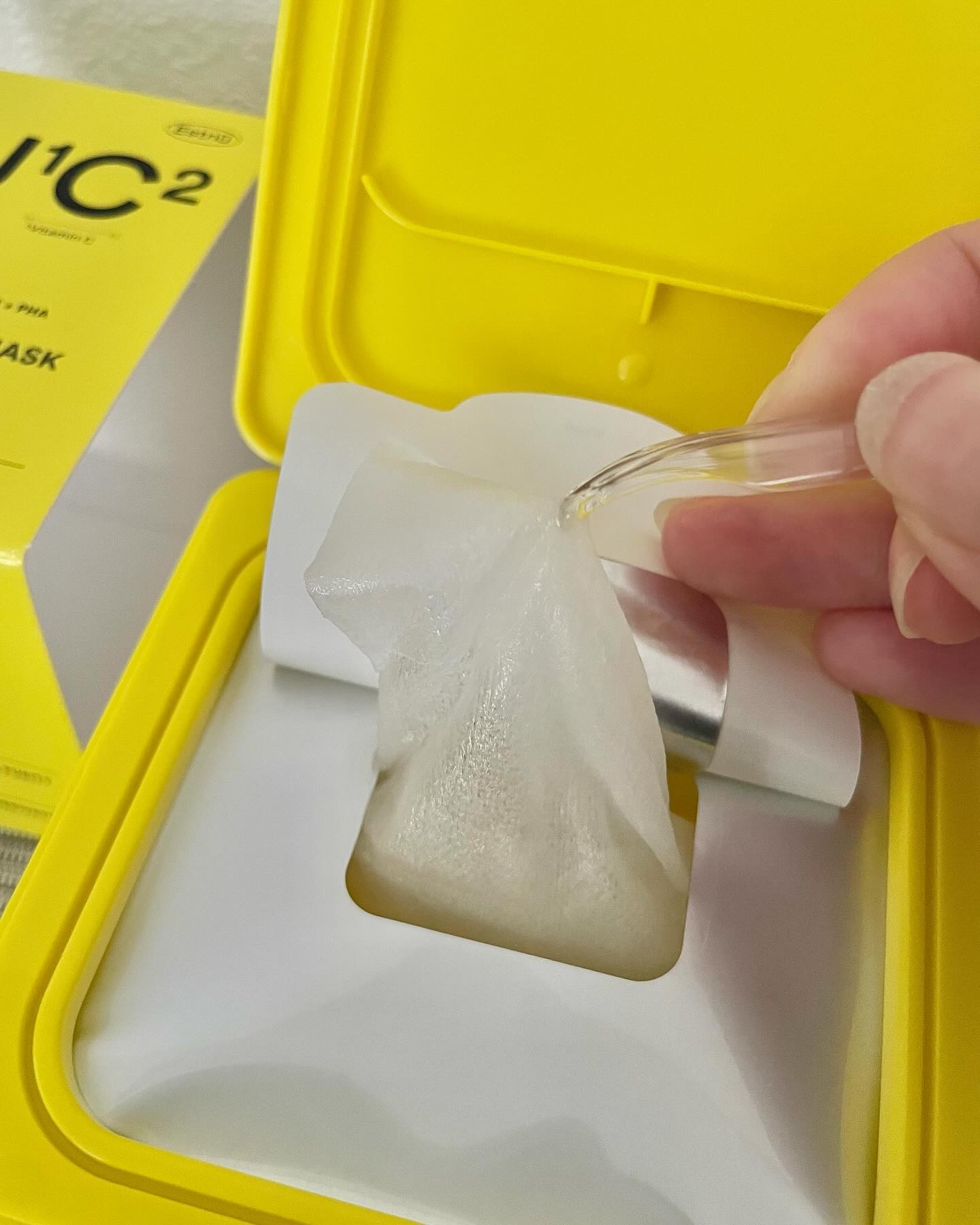 グルタチオンＣグローデイリーマスク/ESTHER FORMULA/シートマスク・パックを使ったクチコミ（3枚目）