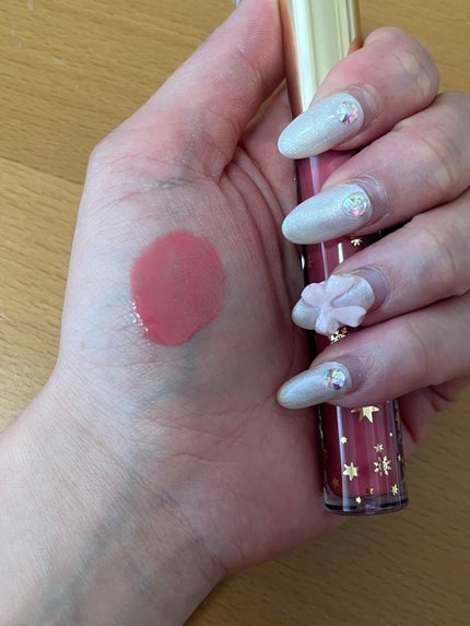 ピュア カラー エンヴィ キッサブル リップ シャイン/ESTEE LAUDER/リップグロスを使ったクチコミ(3枚目)