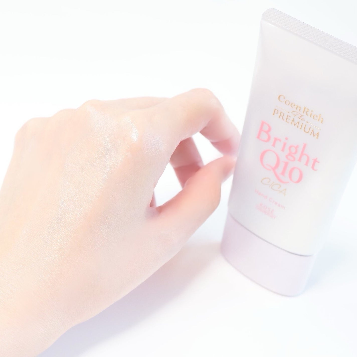 コエンリッチ ザ プレミアム ライトアップ モイストガード ハンドクリーム/コエンリッチQ10/ハンドクリームを使ったクチコミ(4枚目)