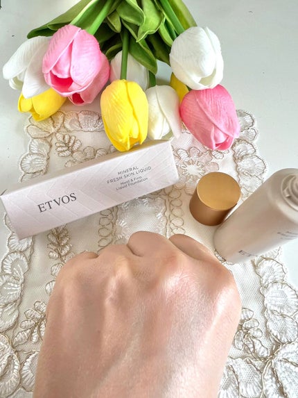 ミネラルフレッシュスキンリキッド/エトヴォス/リキッドファンデーションを使ったクチコミ(5枚目)