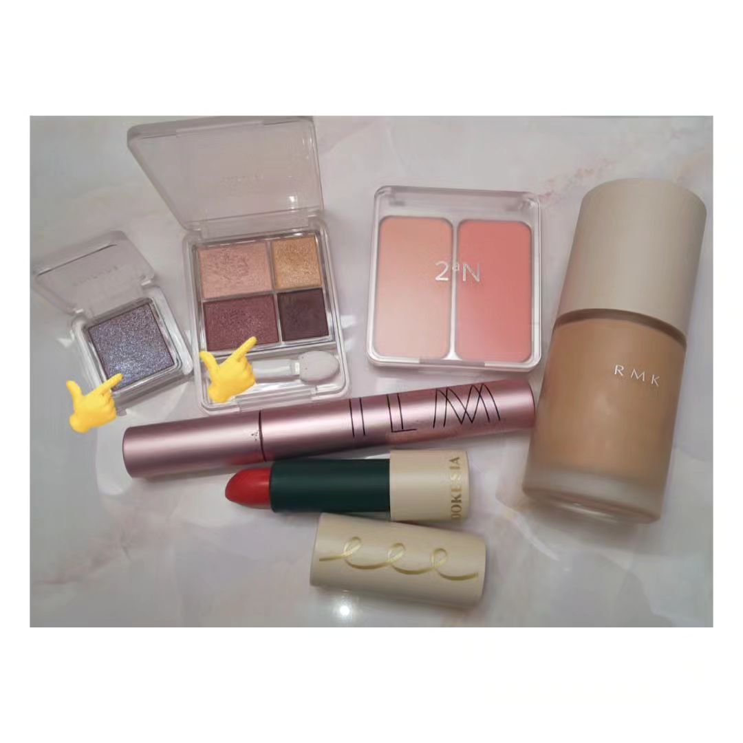 グレーズドシーンリップスティック #2 カウントオン/BROOKESIA/口紅を使ったクチコミ（2枚目）