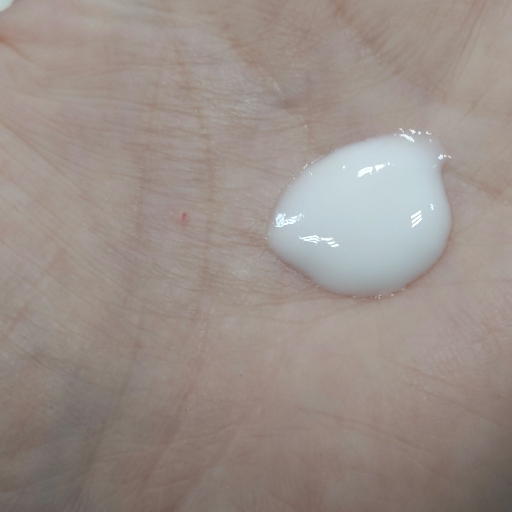 ディープリーエンリッチド ボディローション フローラルラベンダーの香り/ヴァセリン/ボディローションを使ったクチコミ（2枚目）