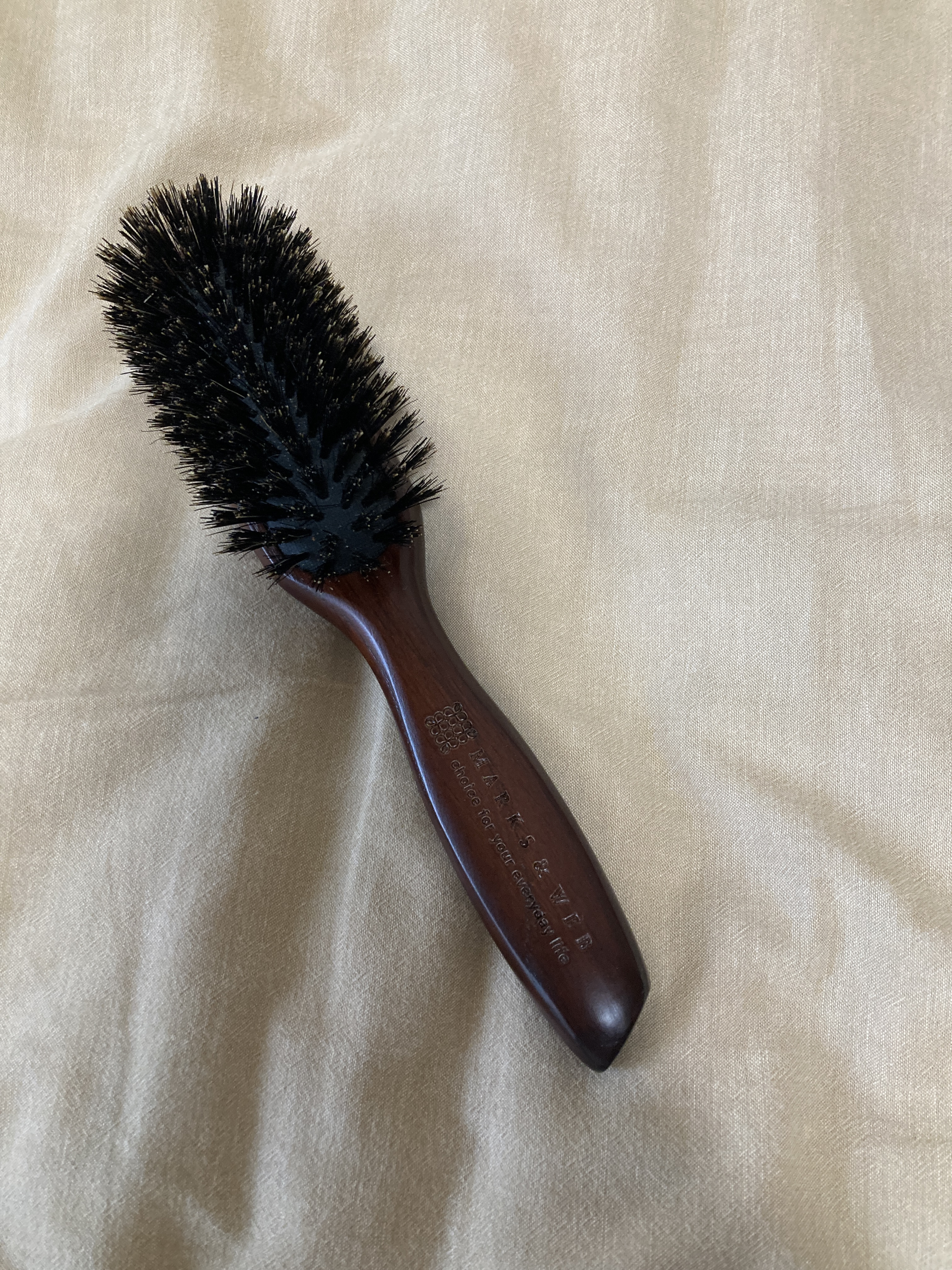 MARKS&WEB ウッドヘアブラシ ブラウンのクチコミ「⬜︎MARKS&WEB ウッドヘアブラシ ブラウン Mサイズ

友人にプレゼントでいただきまし.....」（1枚目）