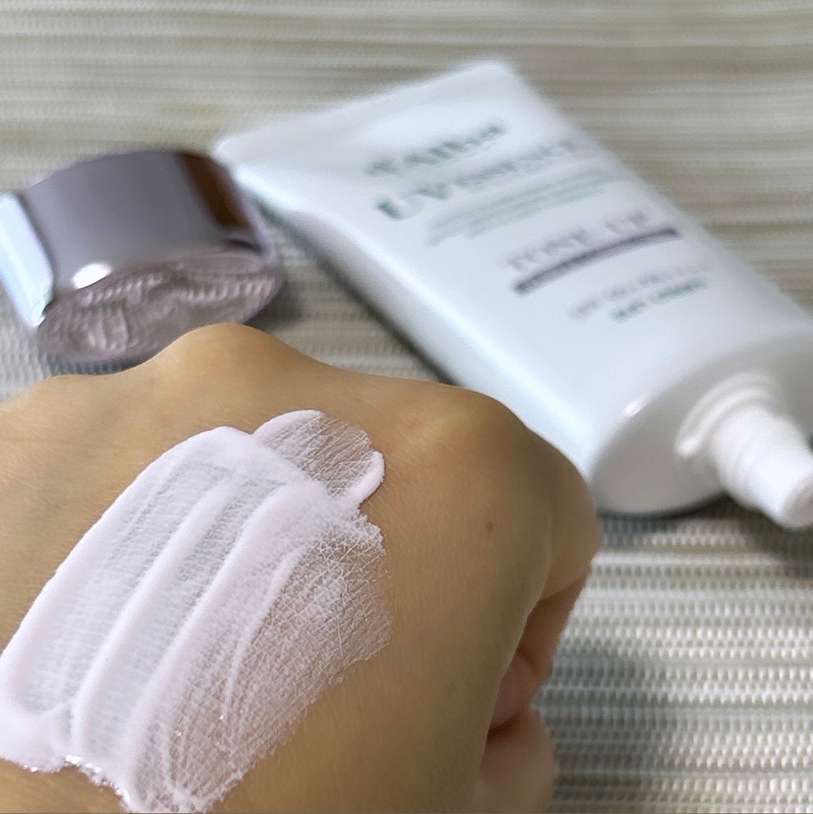 ダルバ ウォータフル トーンアップ サンクリーム(パープル)/ダルバ/日焼け止めクリームを使ったクチコミ(2枚目)