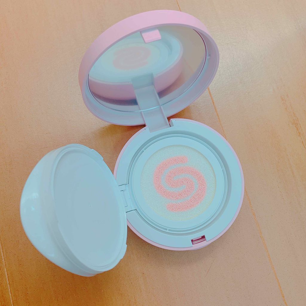 WHITE CREAMY CUSHION(ウユファンデ)/G9SKIN/化粧下地を使ったクチコミ（2枚目）